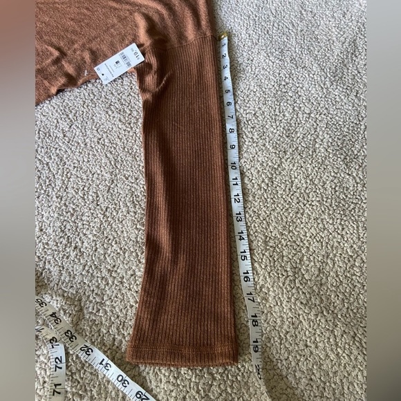 🌸 Ardene 🌸 basic warm brown longsleeve top - Picture 6 of 7